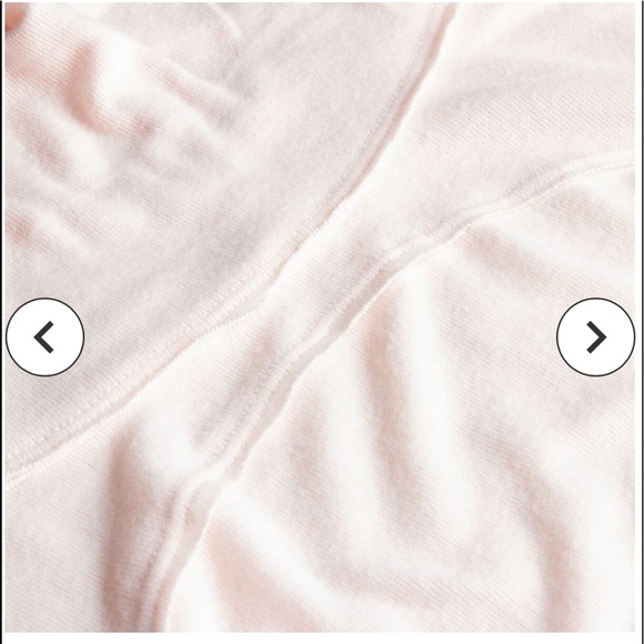 - Free people NWT Cozy Time Funnel Pullover in Au Natural
Free People size S - Picture 6 of 7